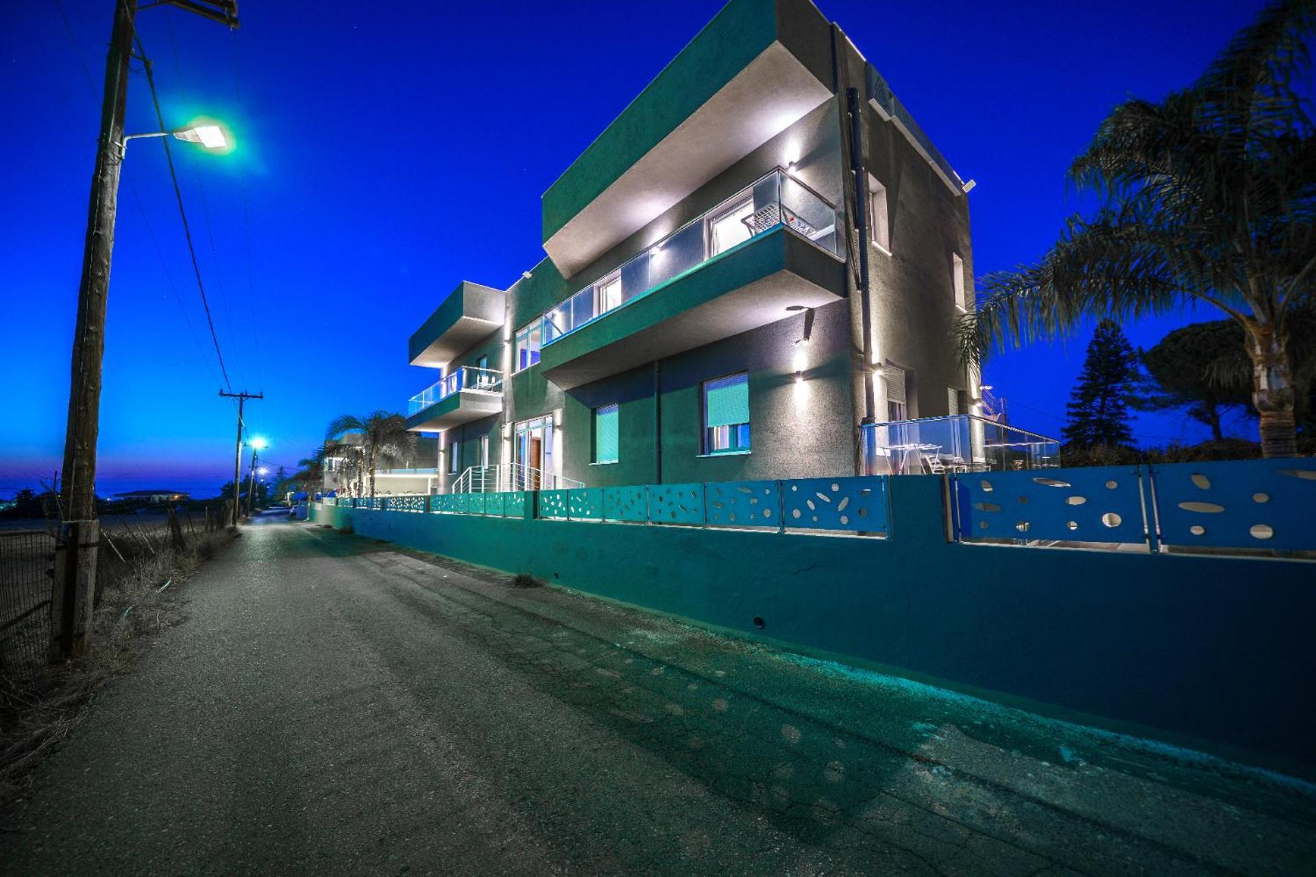 Elysian Suites Hersonissos  Exteriör bild