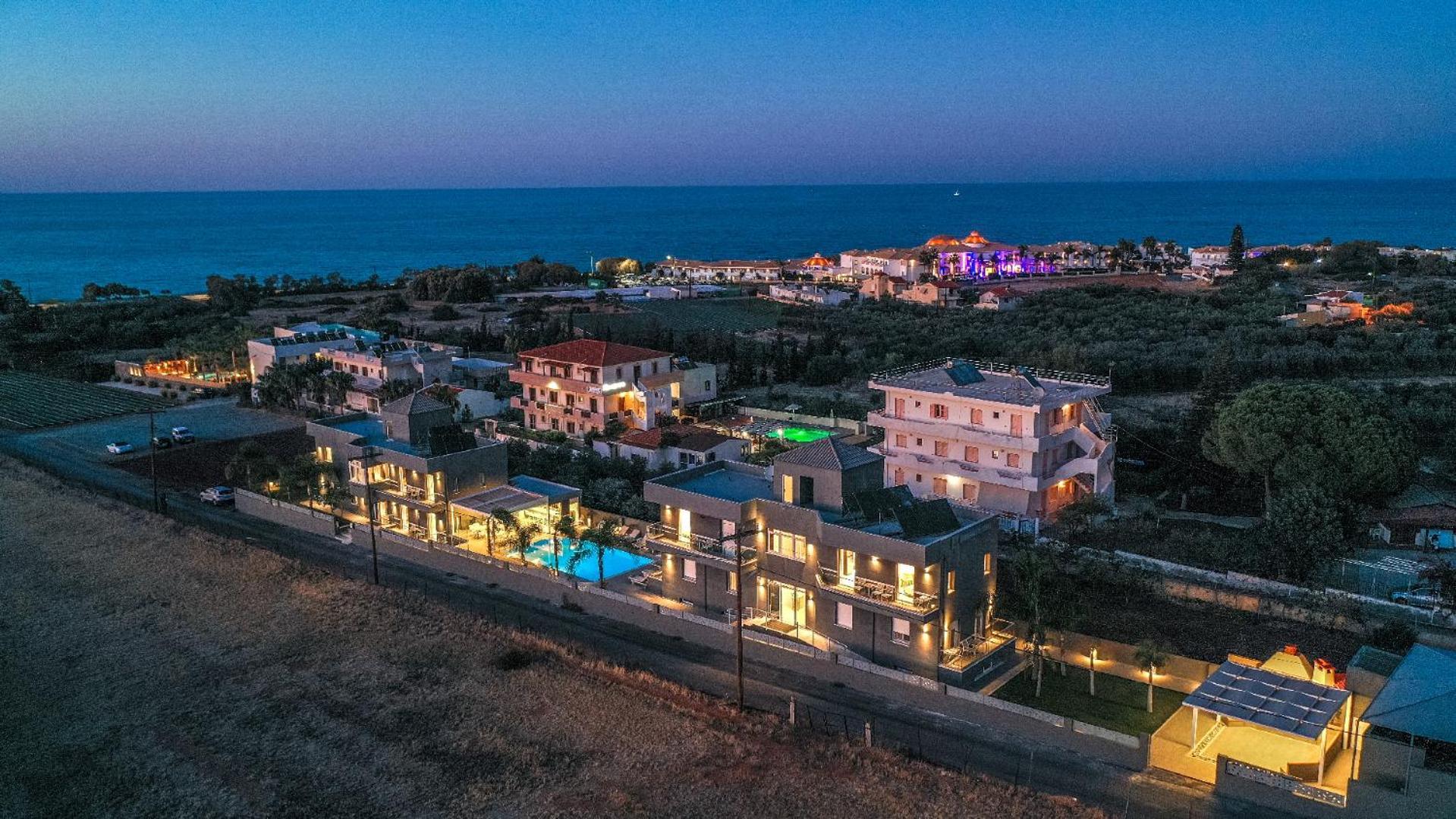 Elysian Suites Hersonissos  Exteriör bild