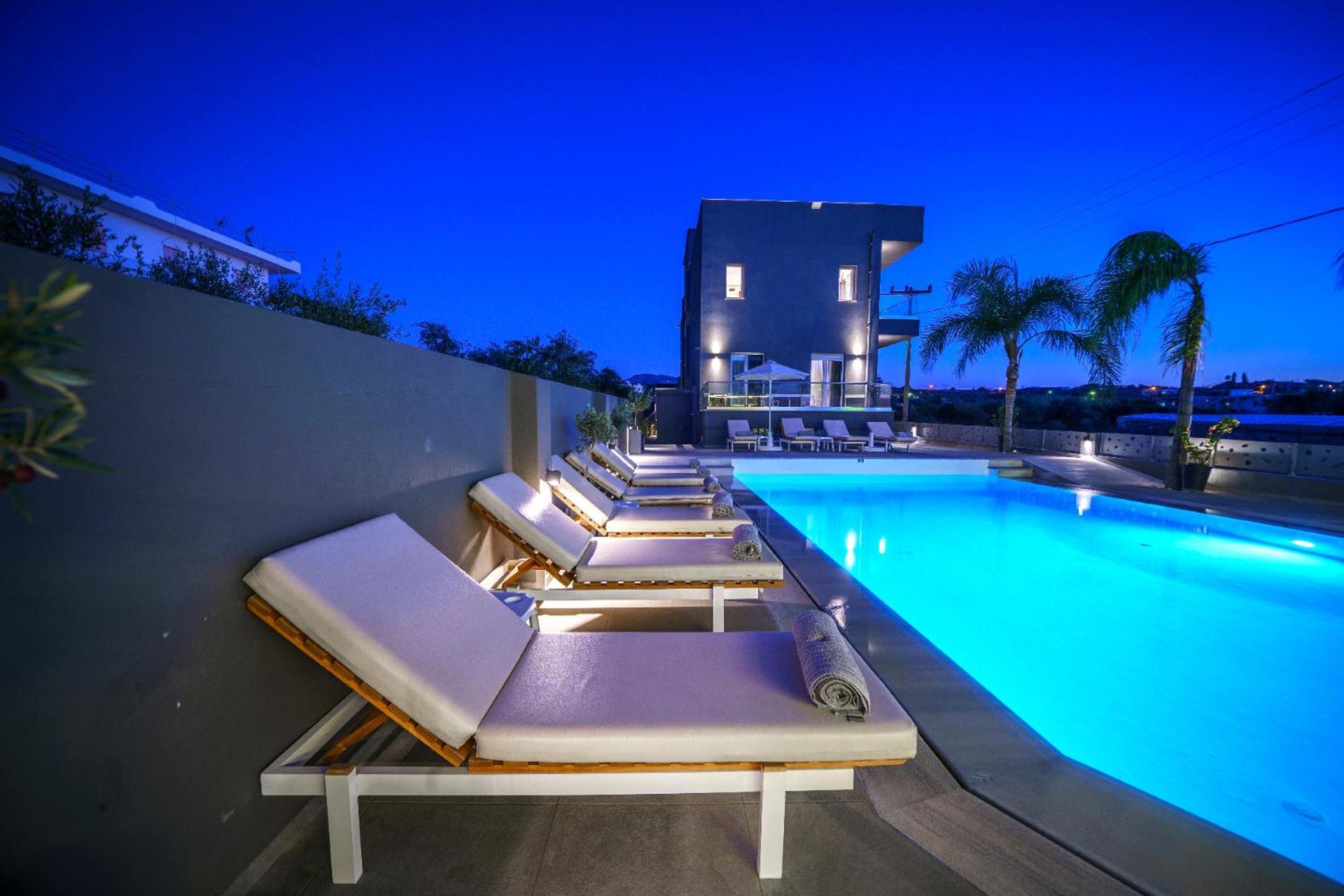 Elysian Suites Hersonissos  Exteriör bild
