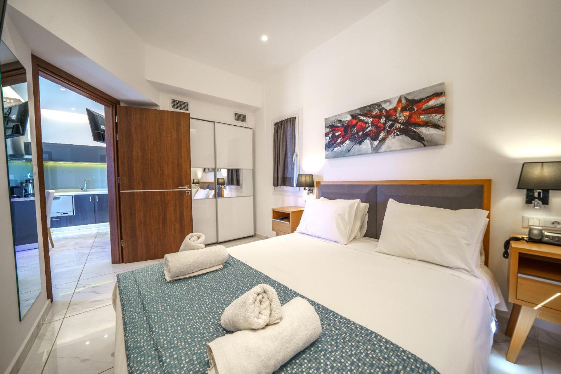 Elysian Suites Hersonissos  Exteriör bild