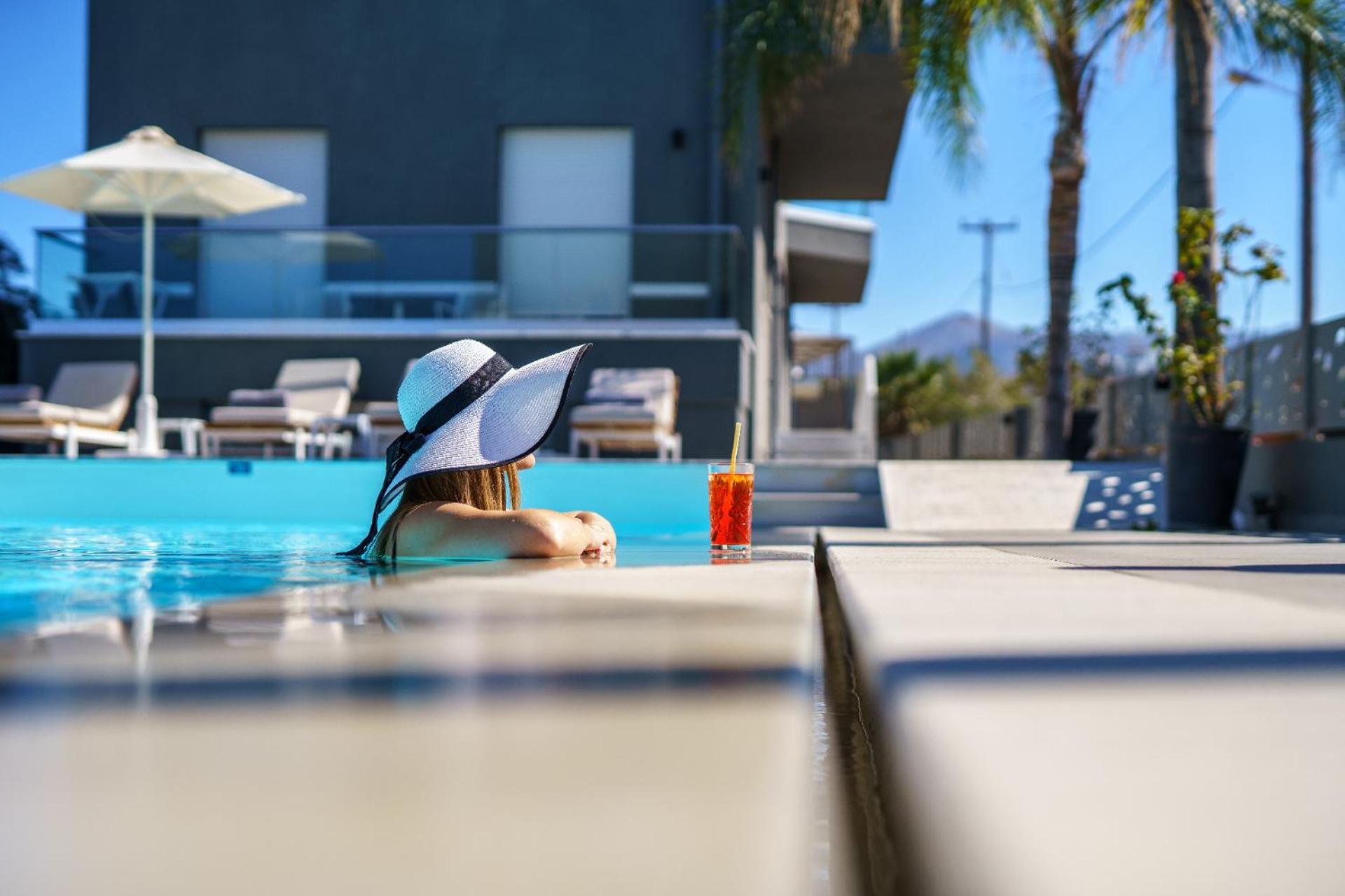 Elysian Suites Hersonissos  Exteriör bild